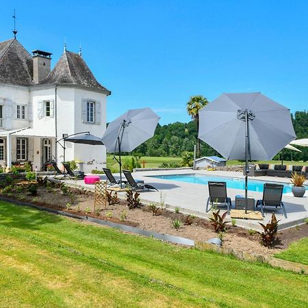 Chateau de Heaas Feas Buitenkant foto